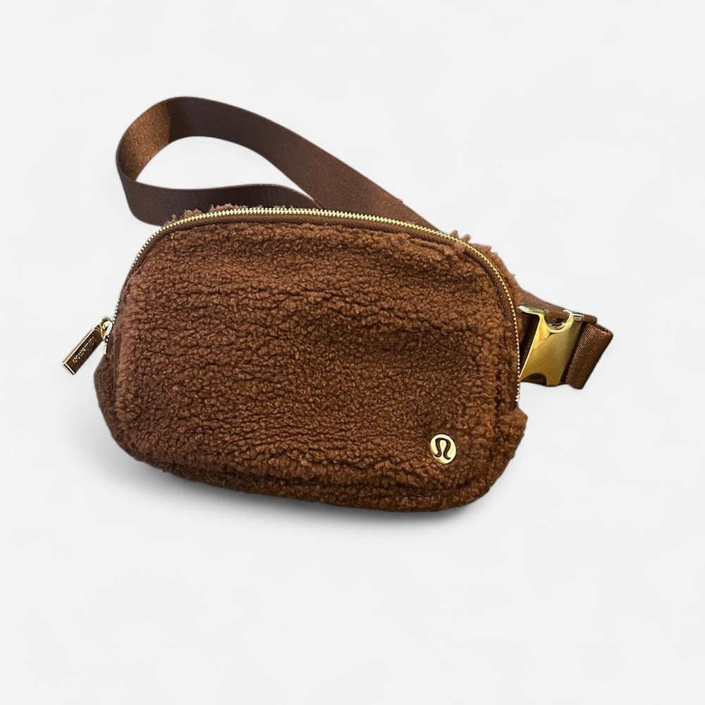 lululemon athletica Brown Sherpa Belt Bag